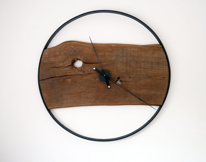 Wagenrad upcycling - große Wanduhr über 1 m Durchmesser - Einzelstück von up.designed